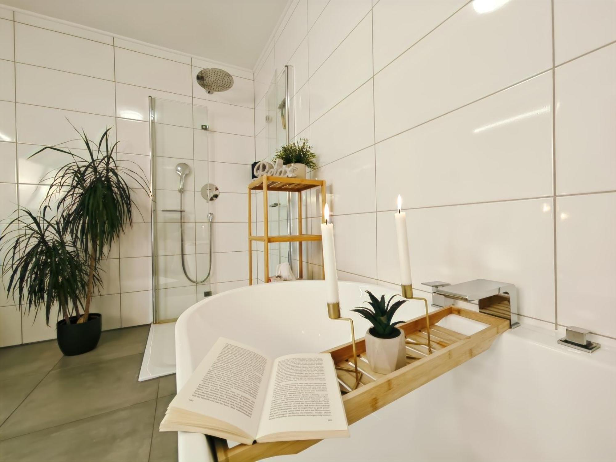 Kaiserin Sisi Fuer Bis Zu 6 - Arbeitsplatz, Badewanne, Parkplatz, Waschmaschine Dinkelsbühl Esterno foto